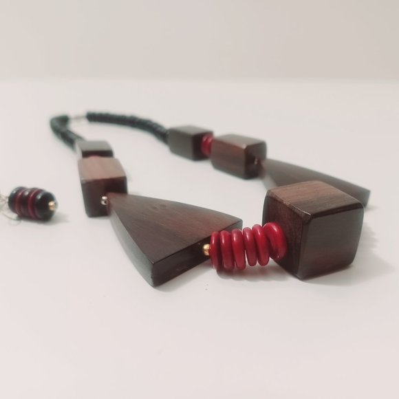 Vintage 1980s Geometric Magenta Brown Wooden Bead Necklace and Earring Set - Picture 2 of 3
